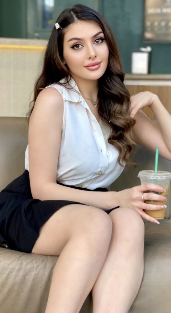 model escort in Karachi